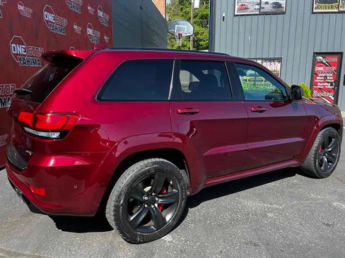 Used 2017 Jeep Grand Cherokee SRT AWD/4WD image 7