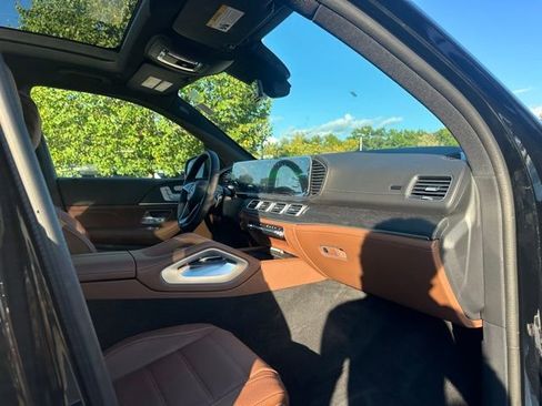 New 2026 Mercedes-Benz GLS 450 4MATIC image 23