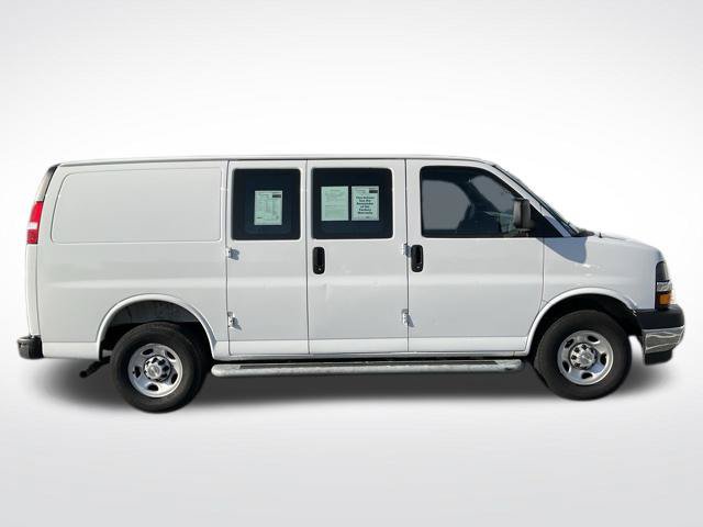 Used 2025 Chevrolet Express 2500 w/ Driver Convenience Package RWD image 19