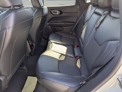 New 2026 Jeep Compass Latitude image 8