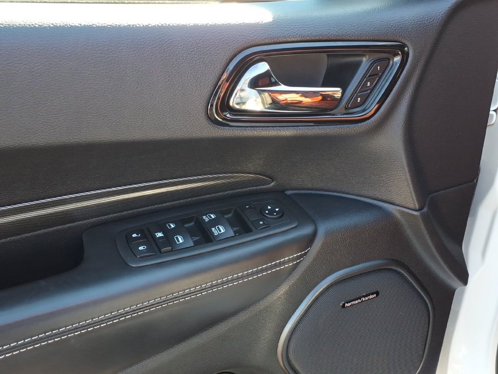 Used 2022 Dodge Durango SRT w/ Technology Group AWD/4WD image 4