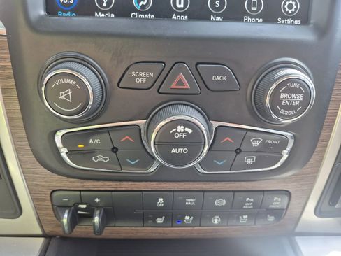 Used 2018 RAM 2500 Laramie AWD/4WD image 32