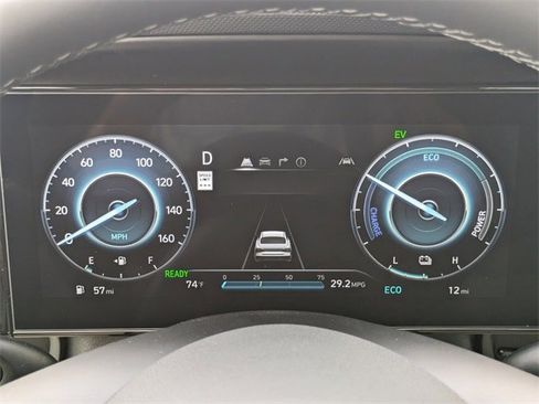 New 2025 Hyundai Elantra Limited image 27