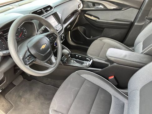 Certified 2023 Chevrolet TrailBlazer LS FWD image 19