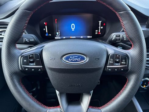 Certified 2023 Ford Escape ST-Line image 24