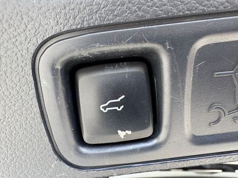 Used 2023 Ford Expedition Max Limited image 8