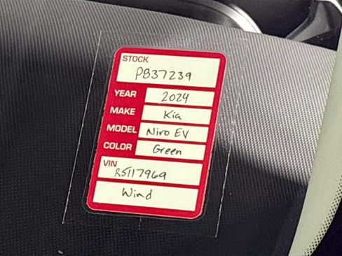Used 2024 Kia Niro Wind w/ Wind Preserve Package FWD image 25