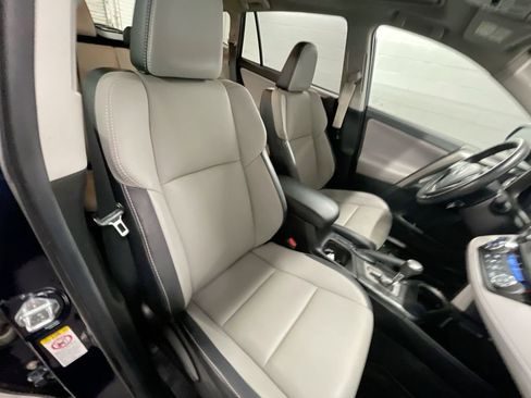 Used 2018 Toyota RAV4 Platinum image 27