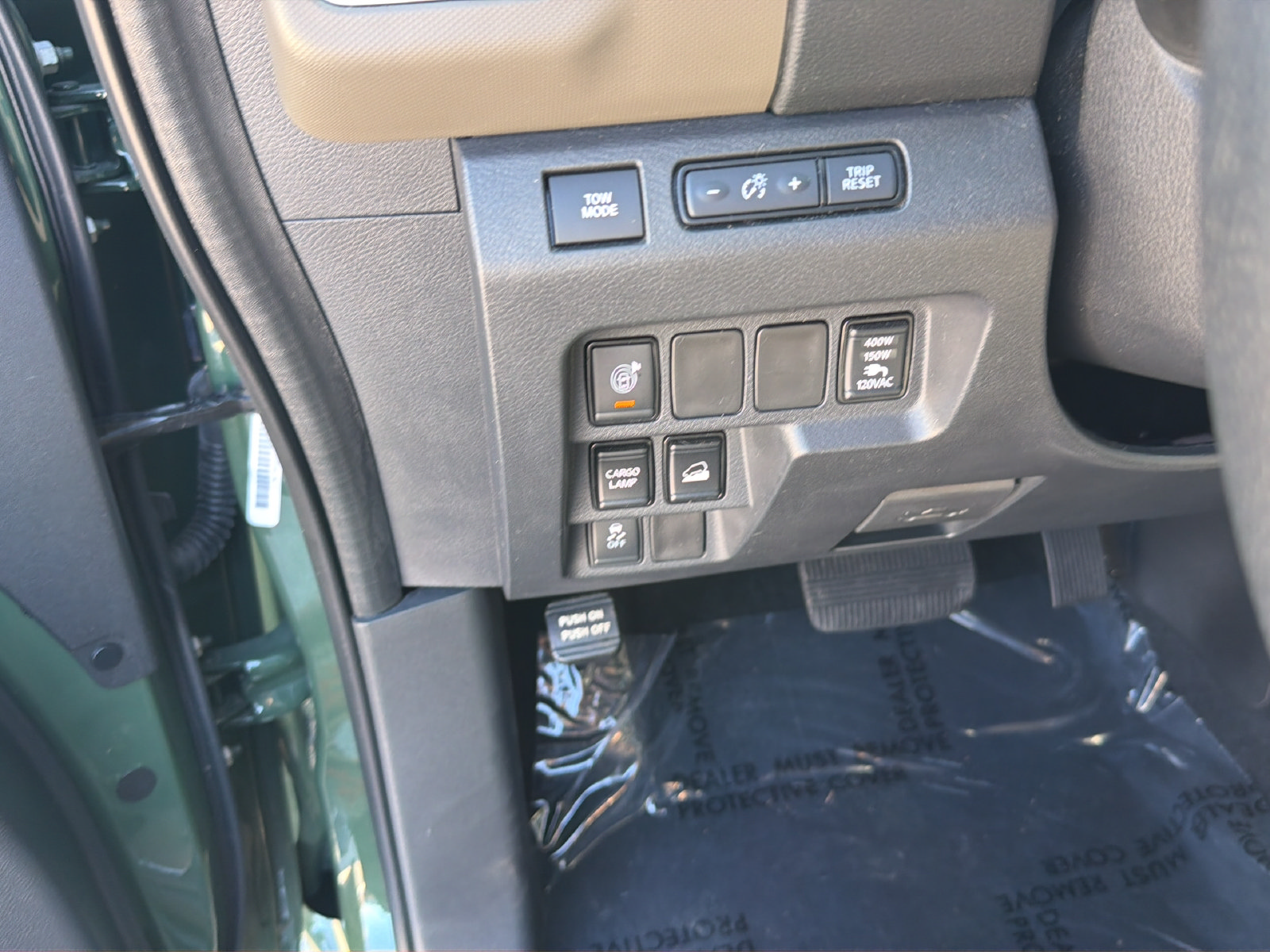 Used 2022 Nissan Frontier SV AWD/4WD image 19