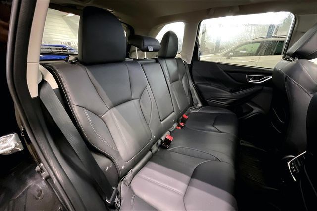 Used 2024 Subaru Forester Touring AWD/4WD image 27