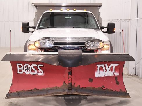 Used 2013 Ford F550 4x4 Regular Cab Super Duty w/ Payload Upgrade Pkg image 5