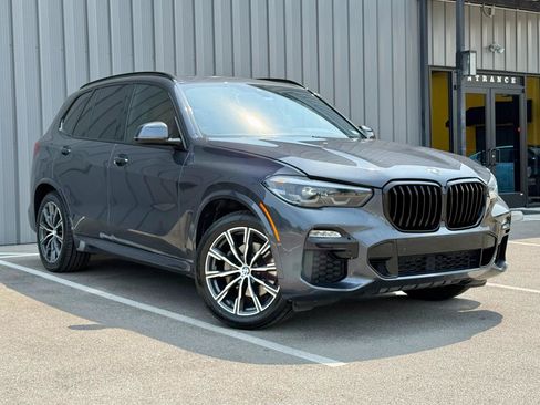 Used 2019 BMW X5 xDrive40i w/ M Sport Package AWD/4WD image 3