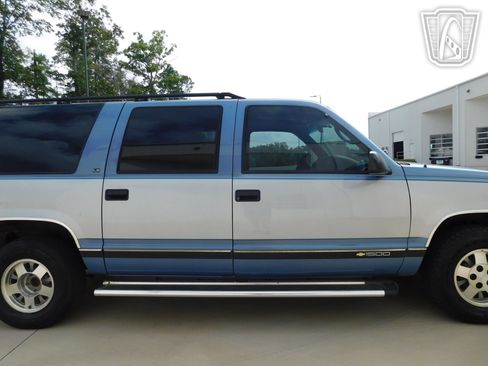 Used 1995 Chevrolet Suburban image 31