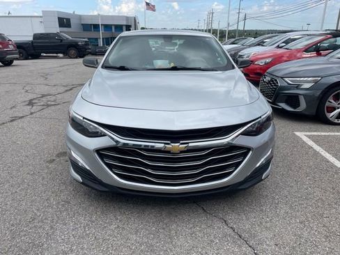 Used 2020 Chevrolet Malibu LS FWD image 2