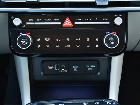 New 2026 Hyundai Tucson Limited image 40