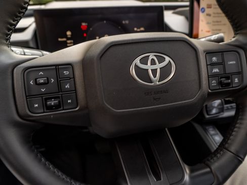 Certified 2026 Toyota RAV4 XSE w/ Panoramic Sun Roof Package AWD/4WD image 31