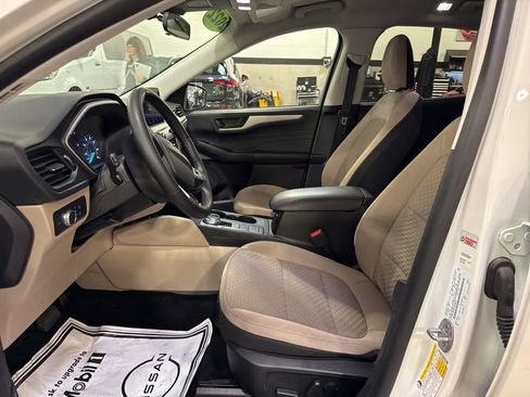 Used 2022 Ford Escape SE w/ Convenience Package image 10