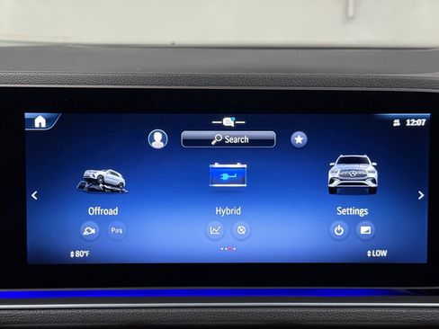 Used 2025 Mercedes-Benz GLE 450e 4MATIC image 34