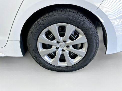 Used 2024 Toyota Corolla LE image 11