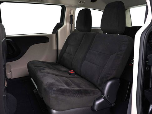 Used 2017 Dodge Grand Caravan SE w/ Power Window Group image 18