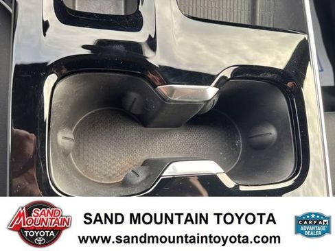 Used 2025 Buick Enclave Preferred image 18