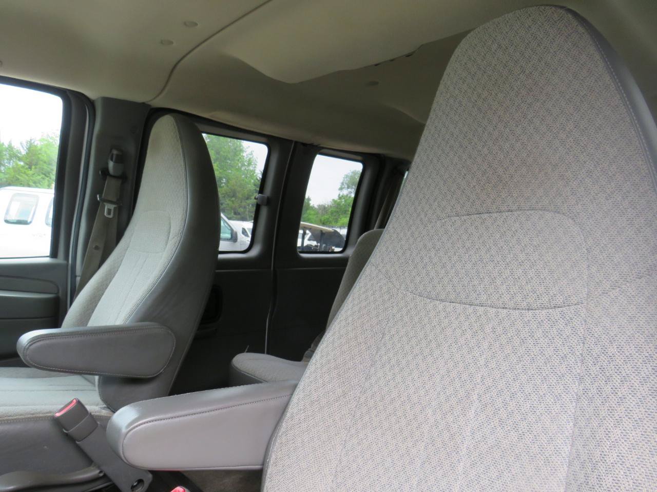 Used 2014 Chevrolet Express 2500 LT w/ LT Preferred Equipment Group RWD image 15