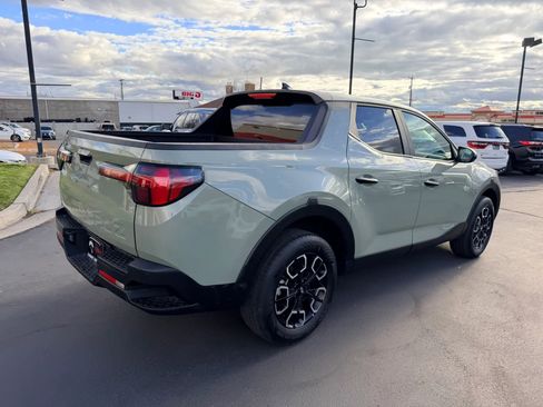 Used 2024 Hyundai Santa Cruz SEL image 4