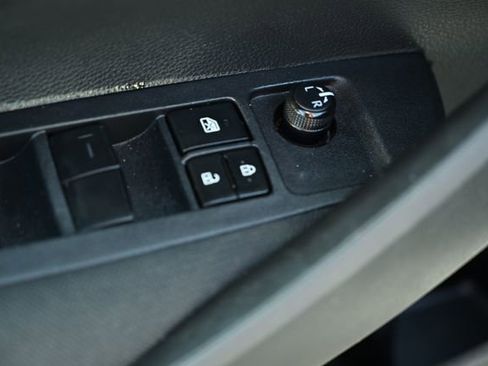 Used 2023 Toyota Corolla LE image 36