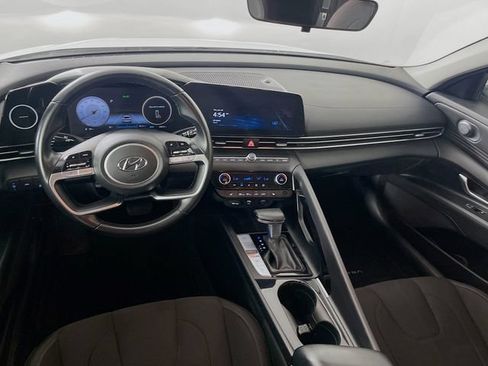 Used 2023 Hyundai Elantra SEL w/ Convenience Package FWD image 23