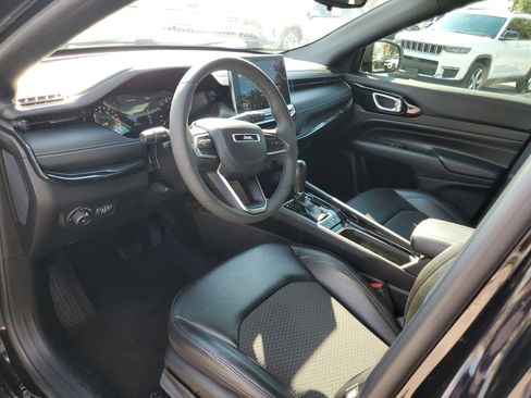 Used 2022 Jeep Compass Altitude image 12