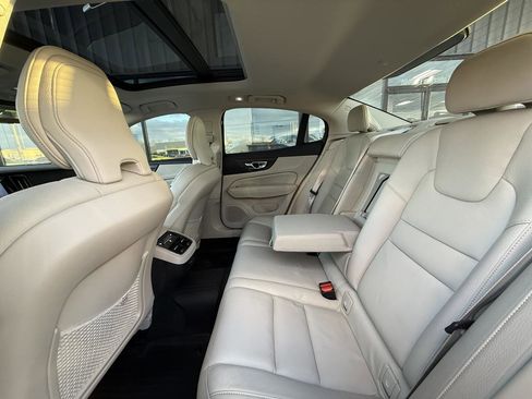 Used 2023 Volvo S60 B5 Ultimate w/ Climate Package image 42