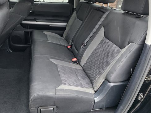 Used 2015 Toyota Tundra SR5 image 9