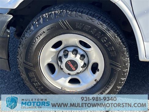 Used 2023 GMC Savana 2500 w/ Driver Convenience Package image 9