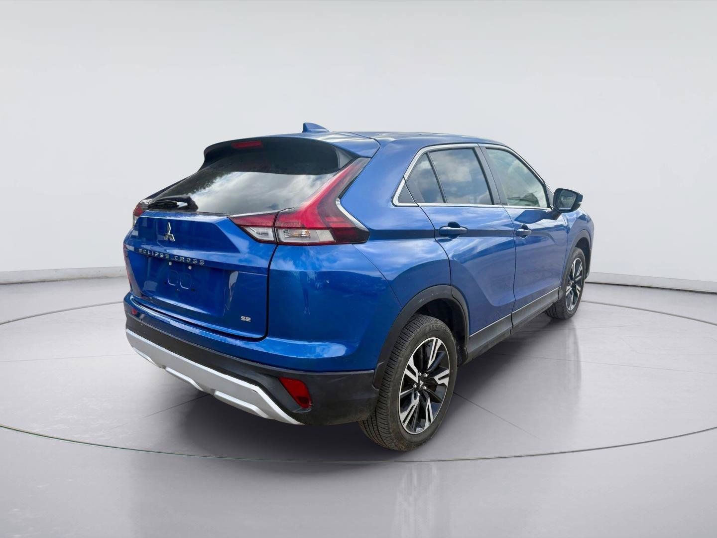 Used 2024 Mitsubishi Eclipse Cross SE AWD/4WD image 3