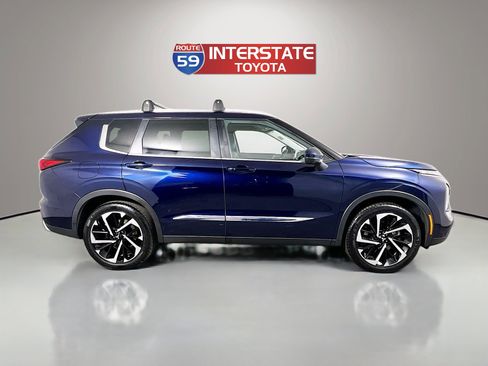 Used 2022 Mitsubishi Outlander SE image 8