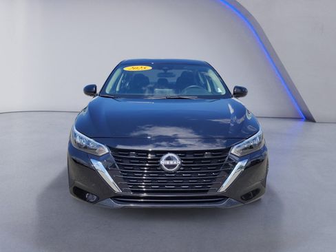 Used 2025 Nissan Sentra SV FWD image 12