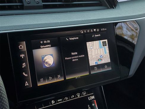 Used 2023 Audi e-tron S Prestige w/ Prestige Package image 11