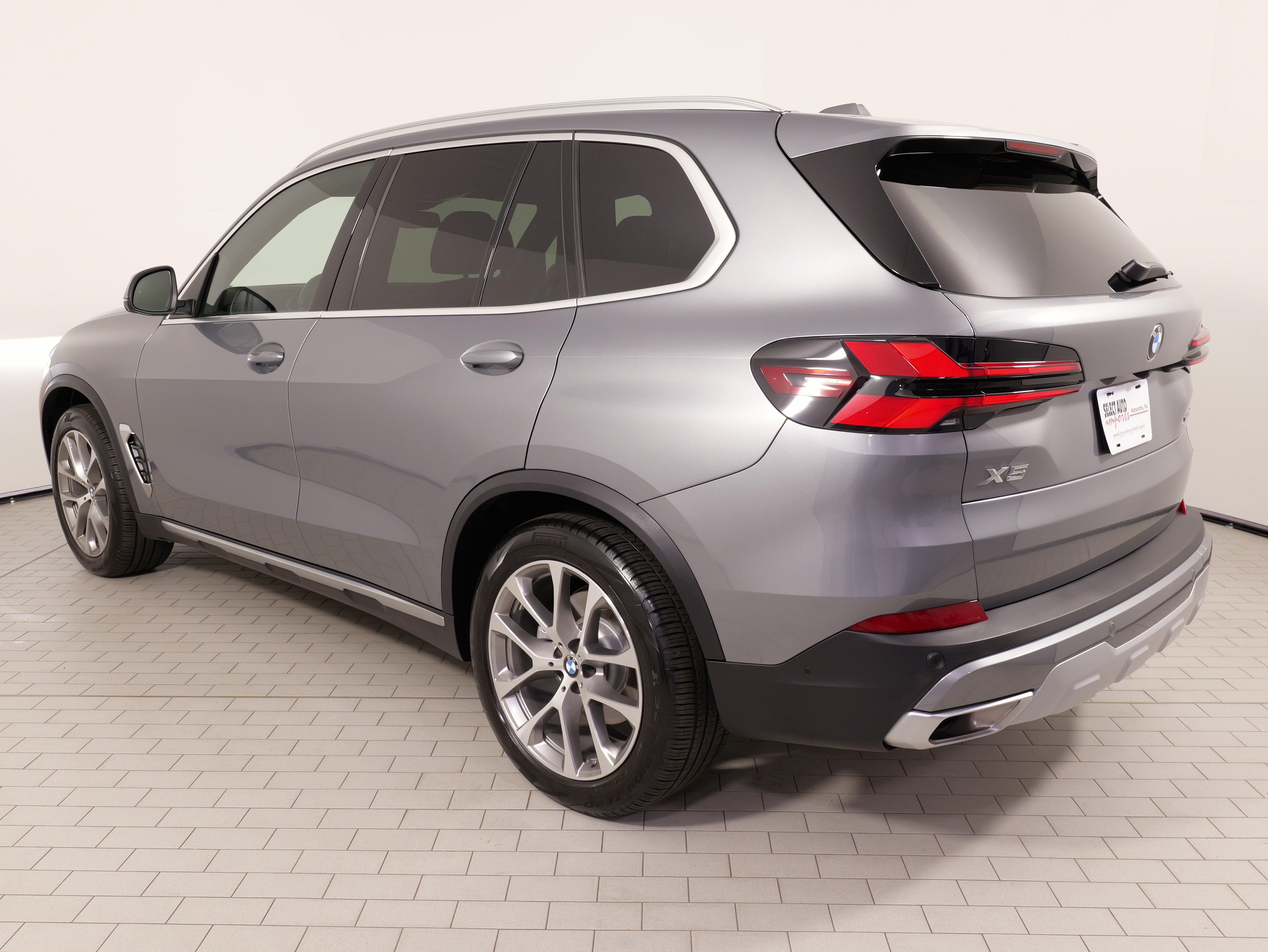 Used 2026 BMW X5 xDrive40i AWD/4WD image 14
