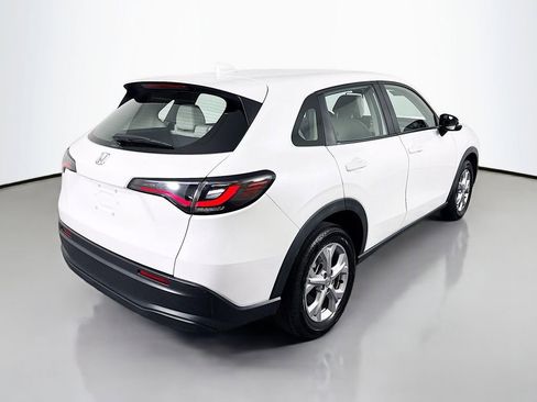 Certified 2023 Honda HR-V LX image 7