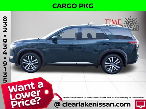 Used 2024 Nissan Pathfinder Platinum w/ Cargo Package image 4