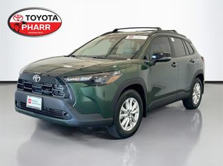 Used 2026 Toyota Corolla Cross LE w/ Moonroof Package FWD video 1