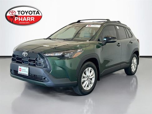 Used 2026 Toyota Corolla Cross LE w/ Moonroof Package FWD image 1