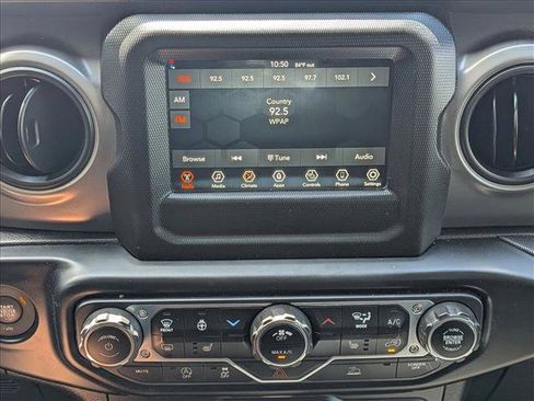 Used 2022 Jeep Wrangler Unlimited Sport AWD/4WD image 14