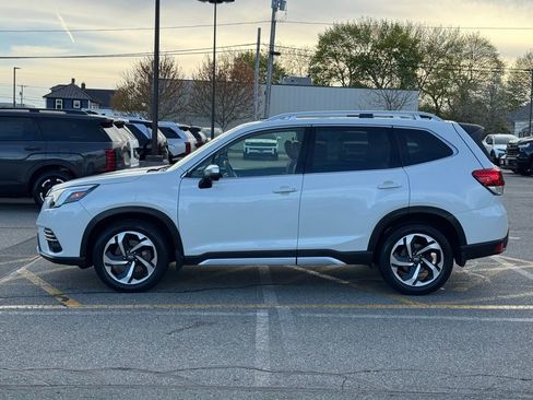 Used 2024 Subaru Forester Touring AWD/4WD image 2
