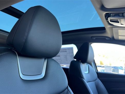 New 2025 Hyundai Tucson Limited image 17