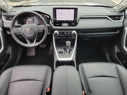 Used 2022 Toyota RAV4 XLE Premium FWD image 14