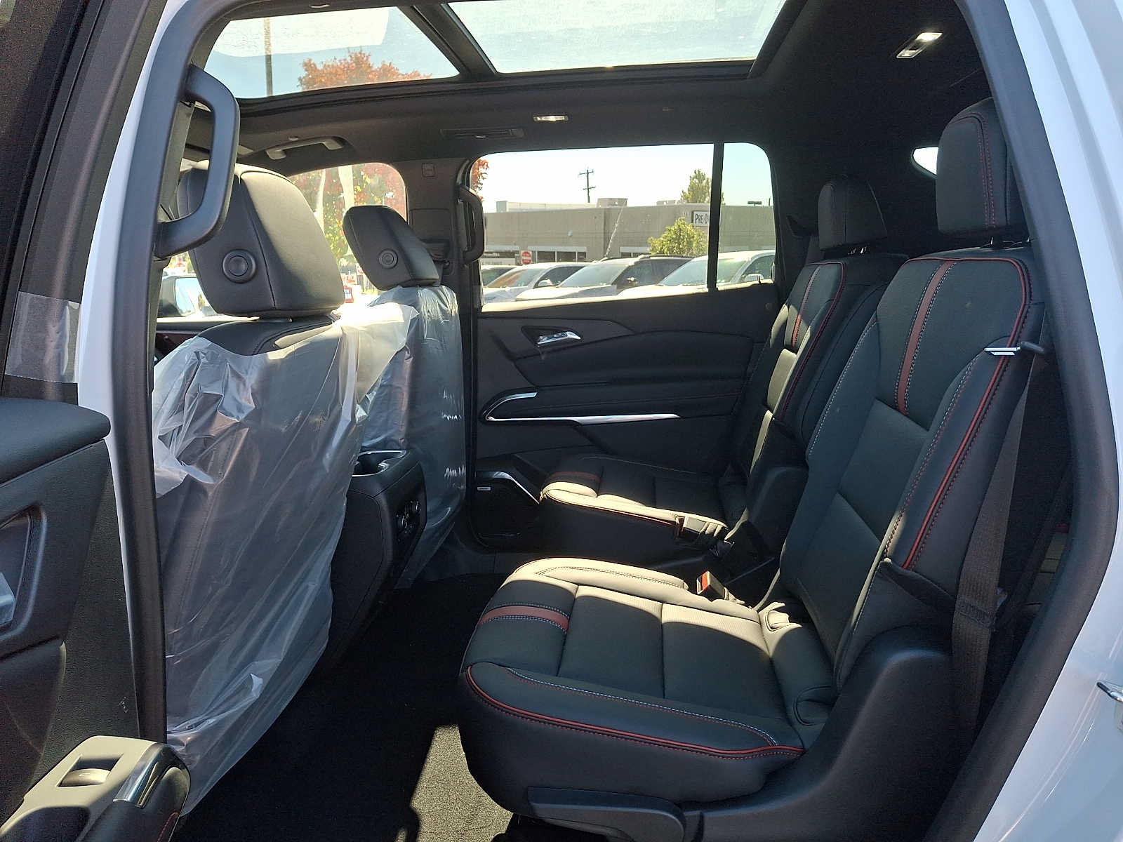 New 2027 Chevrolet Traverse RS AWD/4WD image 5