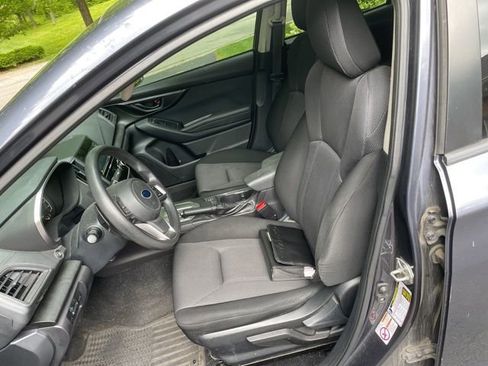 Used 2017 Subaru Impreza 2.0i Premium w/ Popular Package #5 AWD/4WD image 8