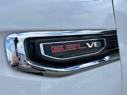 Used 2024 GMC Sierra 1500 Denali AWD/4WD image 10