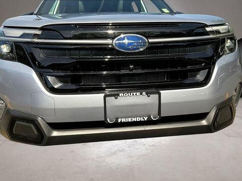 Used 2025 Subaru Forester Touring AWD/4WD image 34
